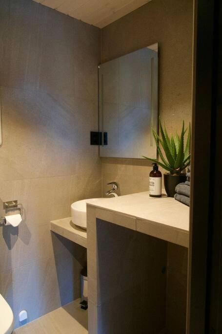 Seafront Apartment Хеннингсвер Экстерьер фото